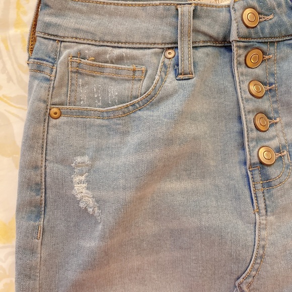 New Denim skirt. - Picture 3 of 8